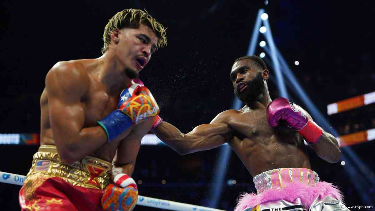 Ennis drops Zayas 3 times in dazzling title victory