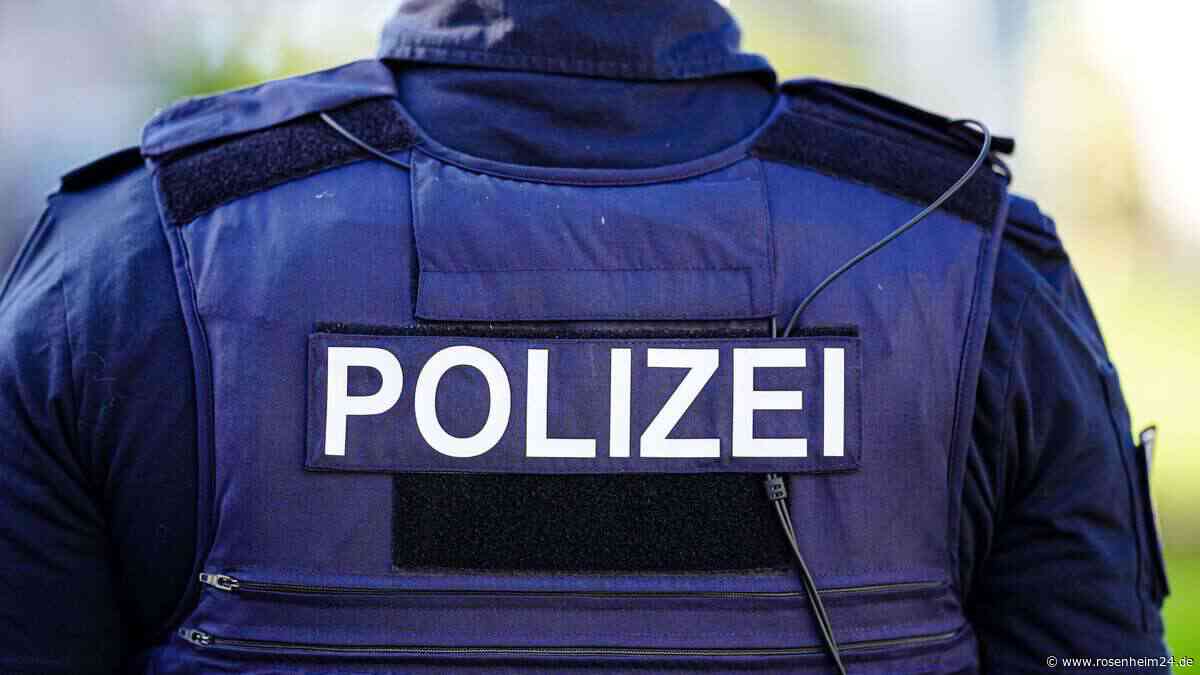 Suchaktion am Tinninger See – Vermisste (90) aus schlammigen Uferbereich gerettet