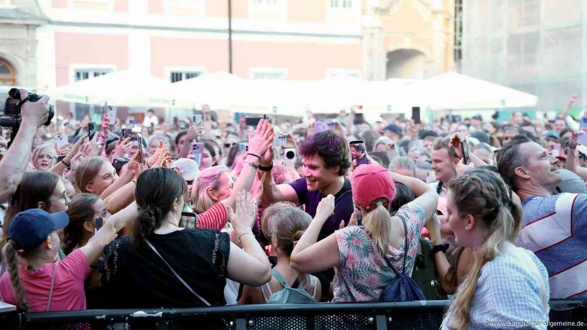 Wincent Weiss nimmt in Ulm ein Bad in der Menge: Besoffen vor Glück bei 36 Grad