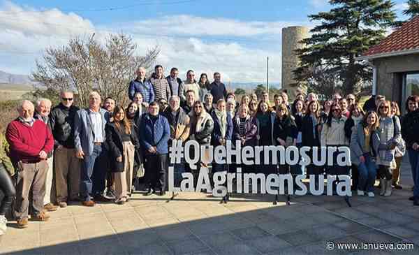 Agrimensores de toda la provincia  se reunieron en Sierra de la Ventana