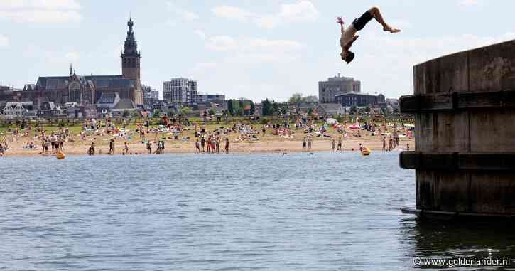 Waarom er na tien jaar nog geen oplossing is voor ‘levensgevaarlijke’ sprongen aan de Spiegelwaal: ‘Wij horen dit voor het eerst’
