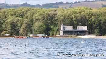 Scenic Welsh reservoir becomes perfect dinner destination at night