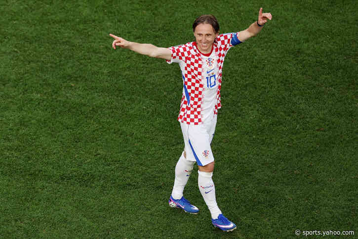 Modric sets new World Cup record as Sucic and Vlasic star in Croatia 2-1 Ghana