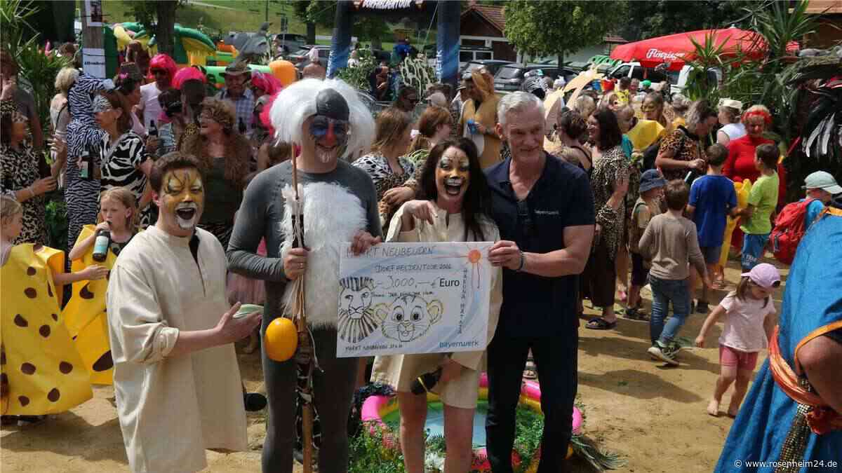 Tapfer der Hitze getrotzt: Neubeuern feiert Fasching im Hochsommer