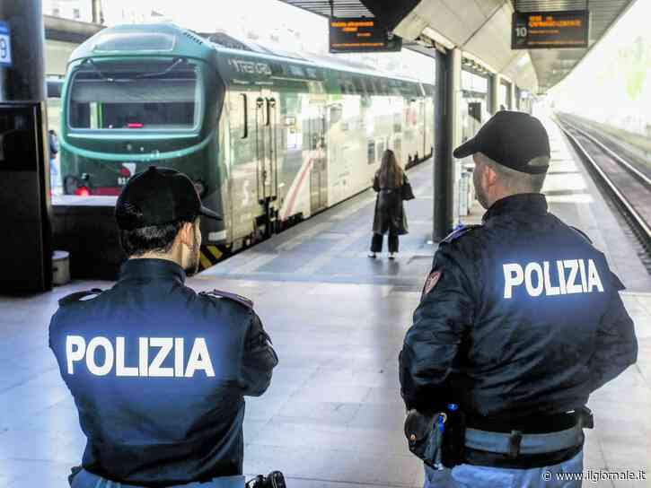 Distrugge un bar con un’asta di ferro e poi violenta una donna sul treno: fermato 21enne di origine sudamericana