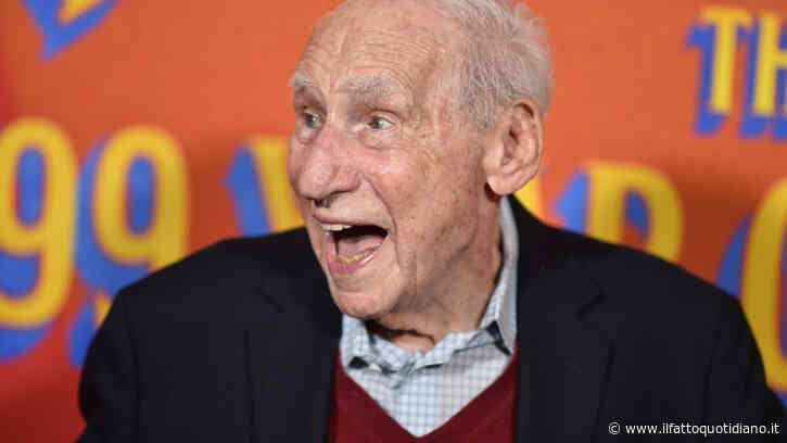 “Ho smesso di pensare alla morte dopo i 60 anni. Mi piace vivere e vorrei farlo il più a lungo possibile”: il re della parodia Mel Brooks compie 100 anni