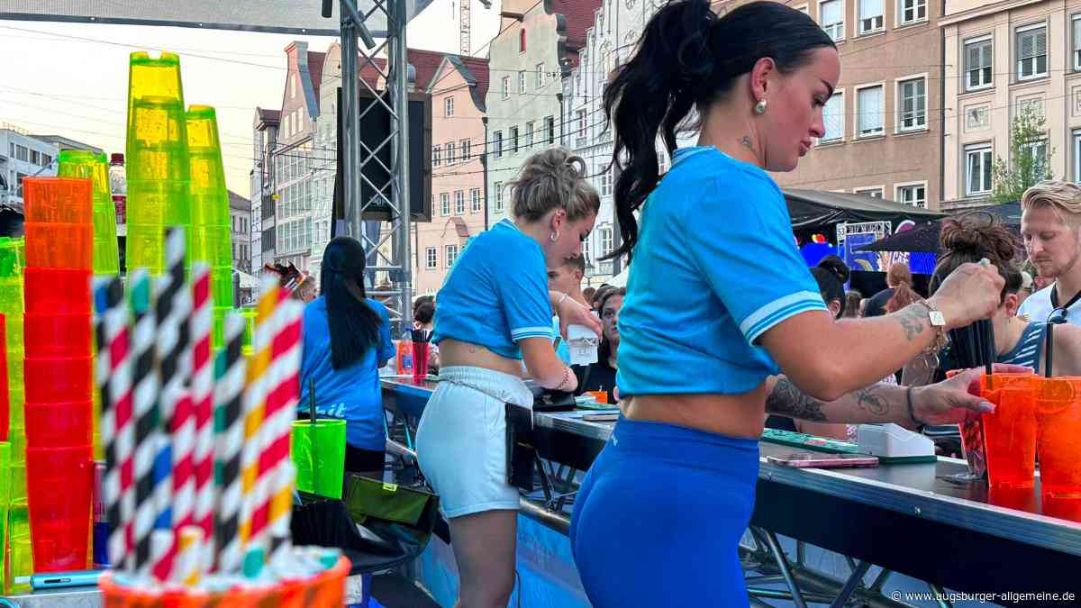 „Den Stand nicht mehr gefunden“: Das sagen Sommernächte-Besucher und Wirte zum Pfandsystem