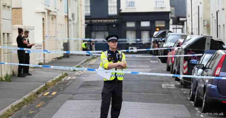 Passers-by tackle knife-wielding attacker after people assaulted in street
