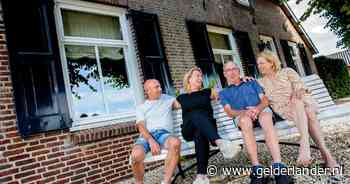 Jan (85) nam de boerderij over van zijn ouders, zijn zoon nam hem over van Jan: ‘Zou alles zo opnieuw doen’