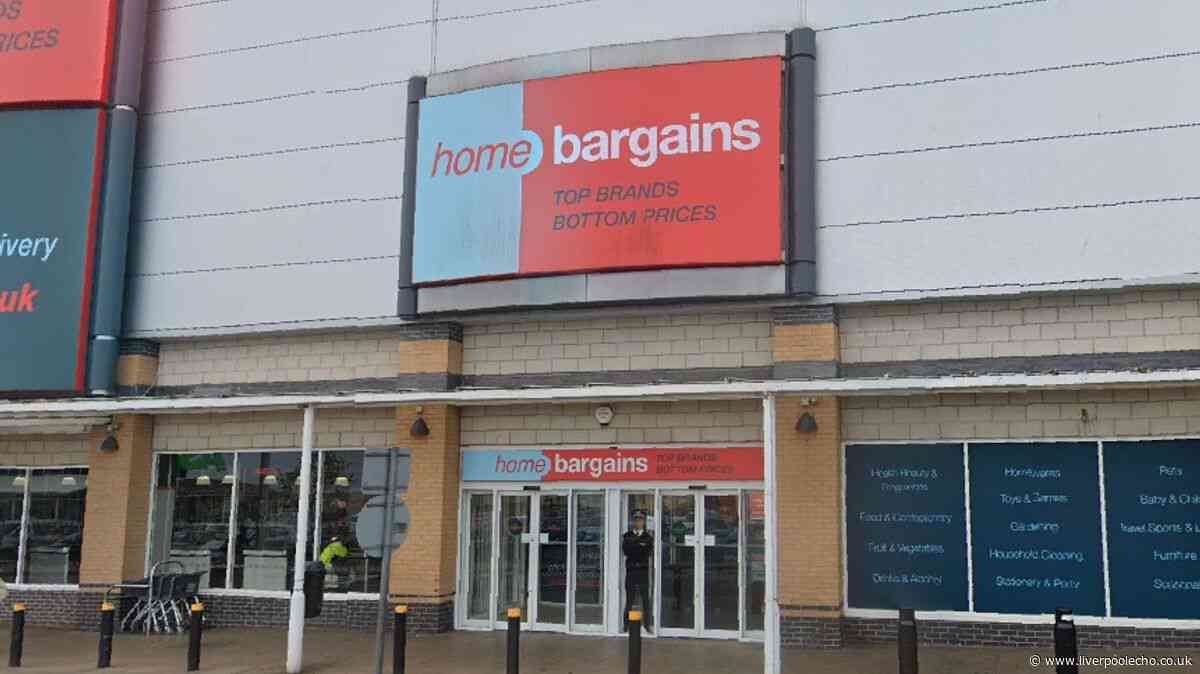 'Kitchens stay tidy' with £3 'anti clutter' Home Bargains item similar to £25 B&Q version