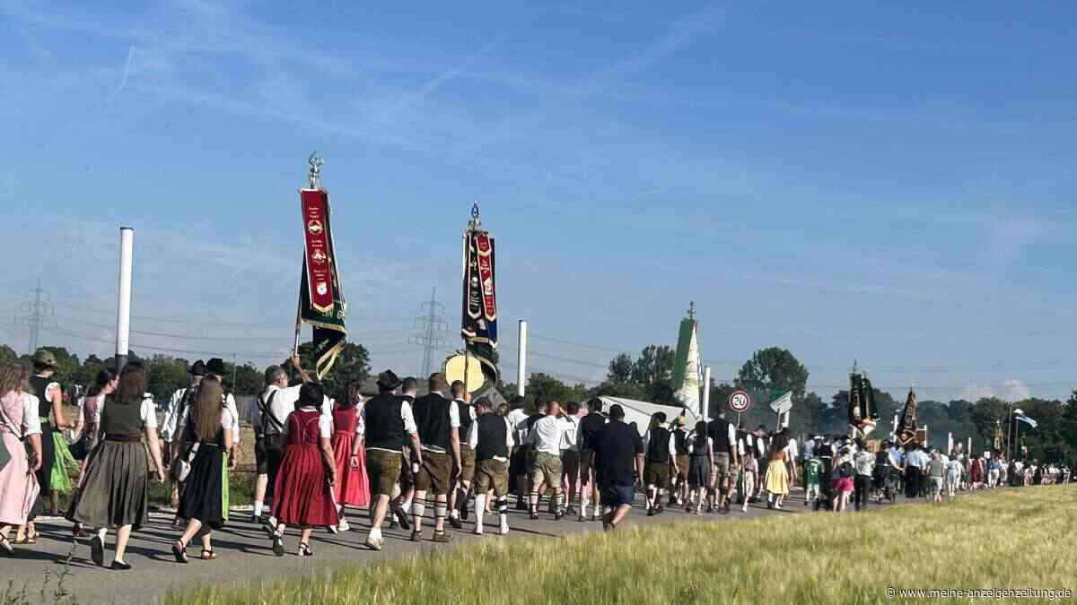 Viertägiges Jubiläum des Echinger Burschenvereins setzt neue Maßstäbe – Festzug mit 1,5 Kilometern Länge
