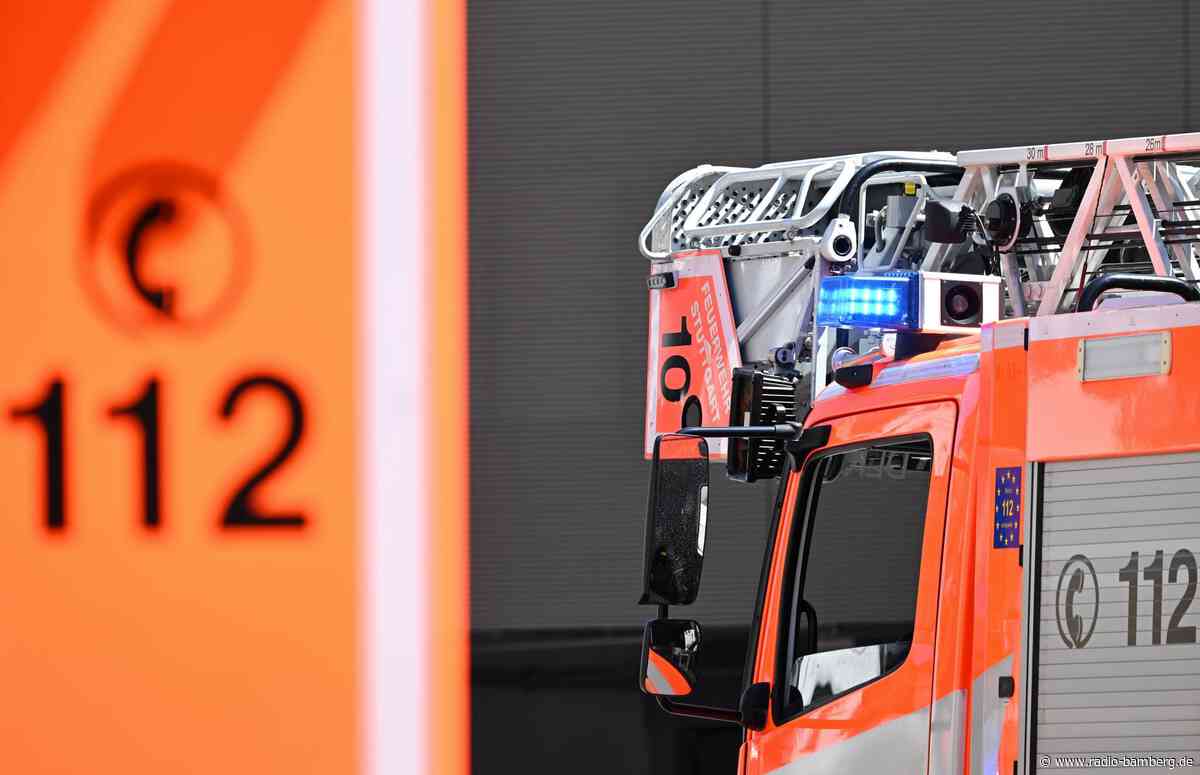 Brand im Manteler Forst – Feuerwehr löscht Flammen