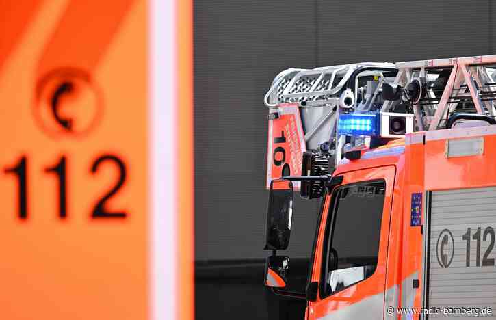 Brand im Manteler Forst – Feuerwehr löscht Flammen