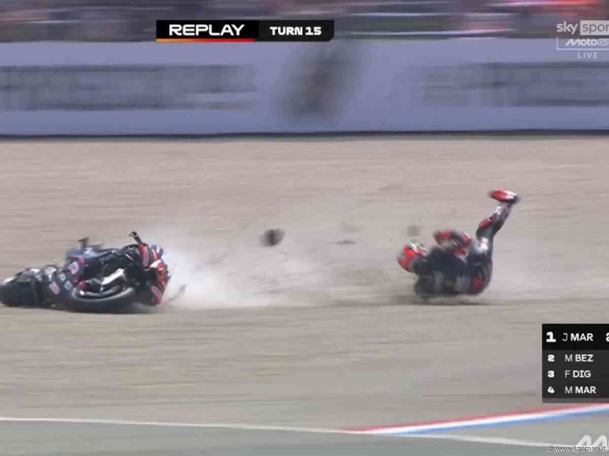 MotoGP, Bezzecchi vola in curva e si ribalta più volte. Tripletta Aprilia ad Assen, vince Ogura