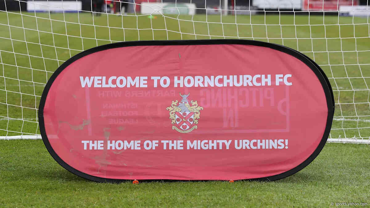 Hornchurch bring in defender Moralee