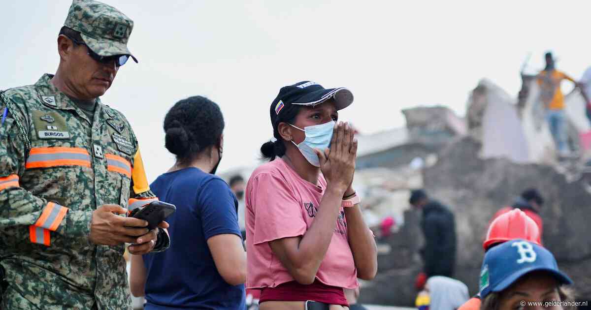 Internationale reddingsteams stromen toe na ramp in Venezuela, kritiek op regering groeit