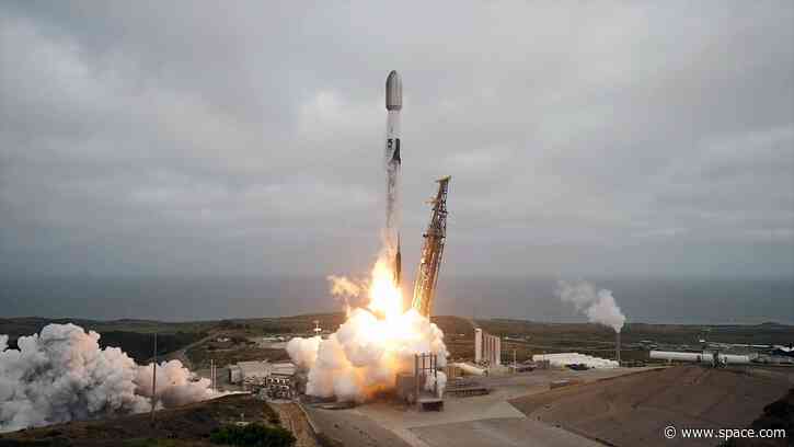 SpaceX sends 24 Starlink satellites into Earth orbit on Falcon 9 launch from California