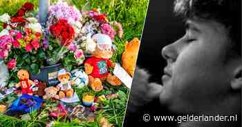 Bloemen, knuffels en een erehaag voor Sam (13): ‘Jullie aanwezigheid zal een groot gebaar zijn’