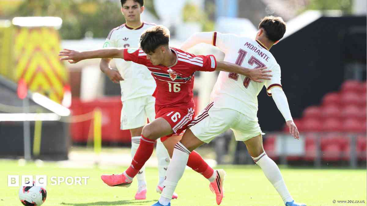 Wales hit for seven by Spain in U19 Euros opener