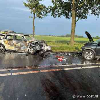 Dode en een gewonde bij frontale botsing op N337 bij Wijhe