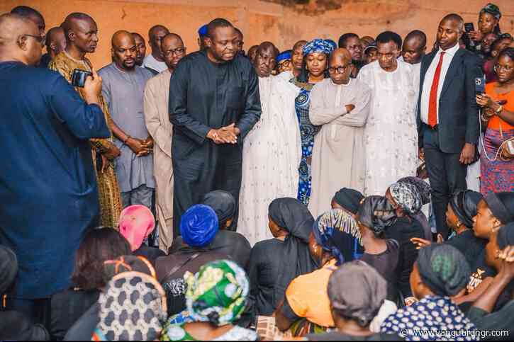 Bokkos Killings: APC Chairman Yilwatda visits victims