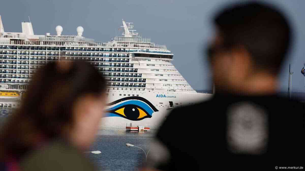 Drei Stunden nach der Abfahrt: AIDA muss einen Passagier von Bord holen lassen