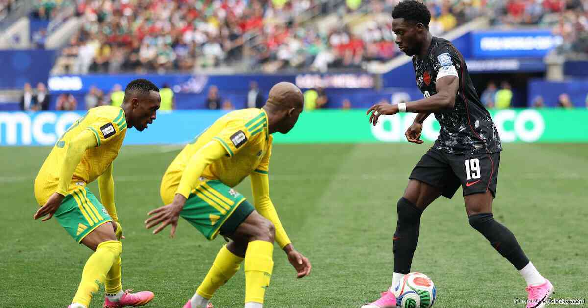 Canada begint aan slotoffensief met sterspeler Alphonso Davies binnen de lijnen
