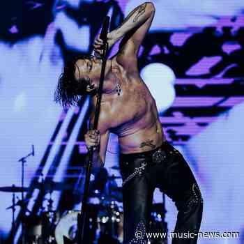 Yungblud triumphs in Czechia with explosive international Bludfest