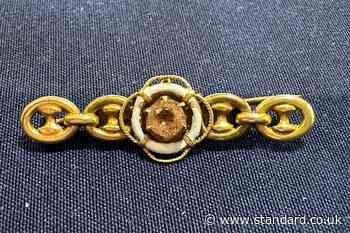 Brooch given to first passenger to board doomed steamship found at roadshow