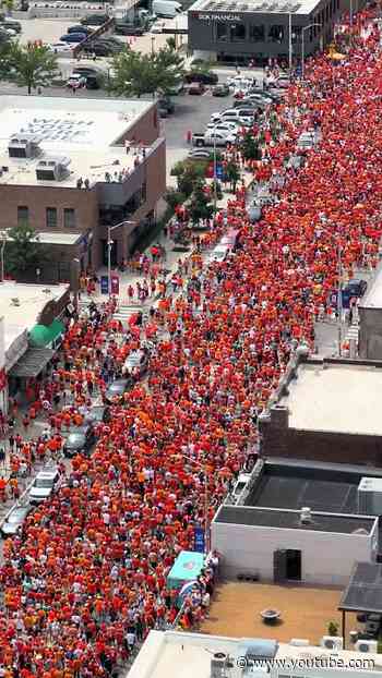 A sea of Oranje! 🌊🧡 #NothingLikeOranje #FIFAWorldCup