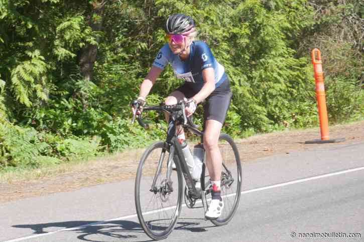 PHOTOS: Qualicum Beach Triathlon draws athletes from all over Vancouver Island