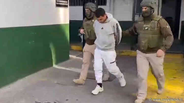 Detuvieron a presunto autor de incendio que afectó a edificio en Santiago Centro