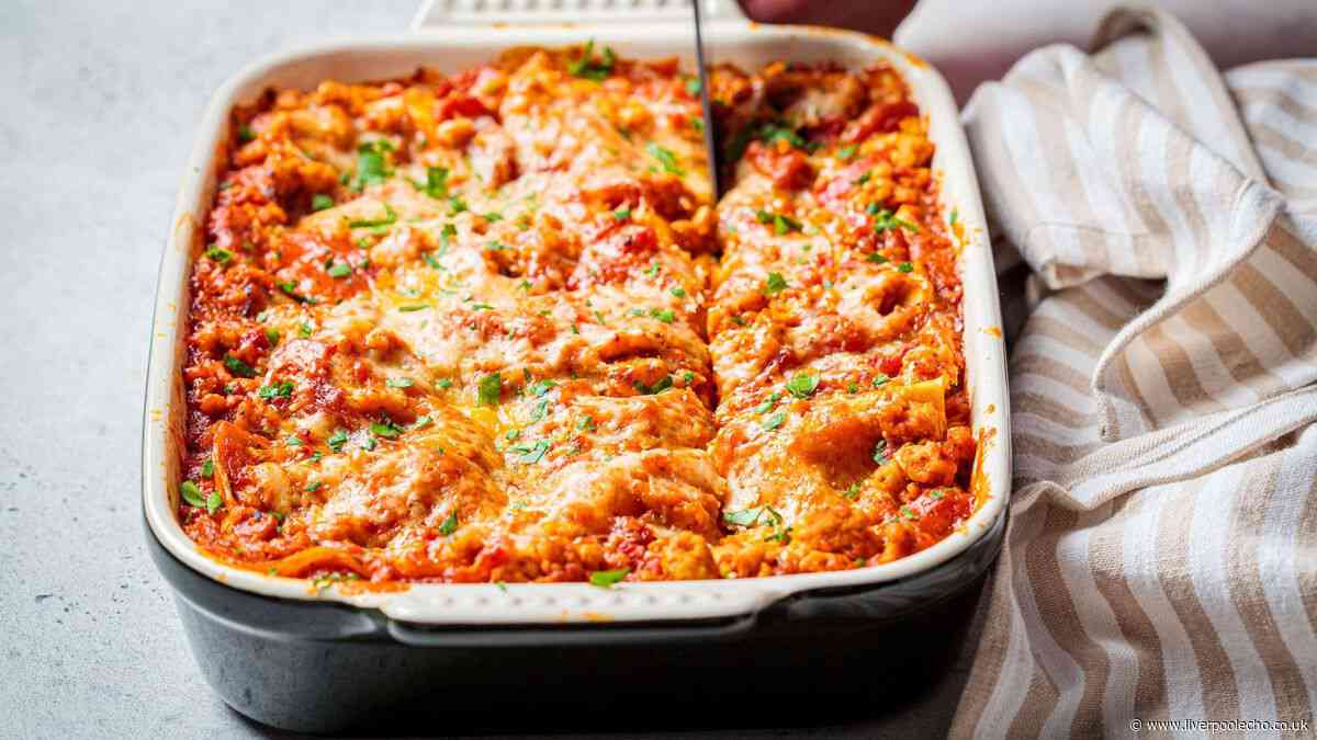 I asked 6 chefs for their tips on making the perfect lasagne - they said 1 thing