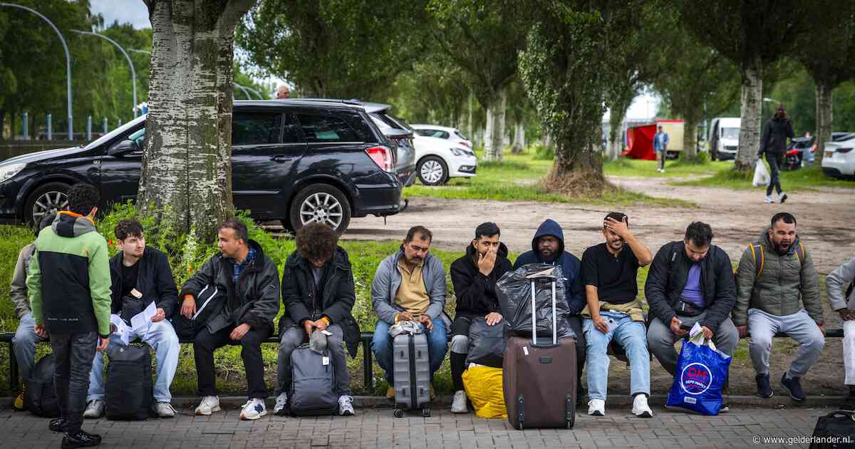 Nederland verdeeld over asielopvang, behalve over één ding: niet in mijn wijk