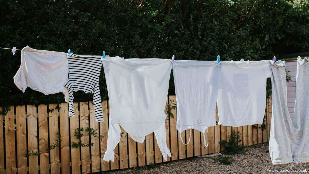White clothes will be bright and stain-free with easy 2p trick