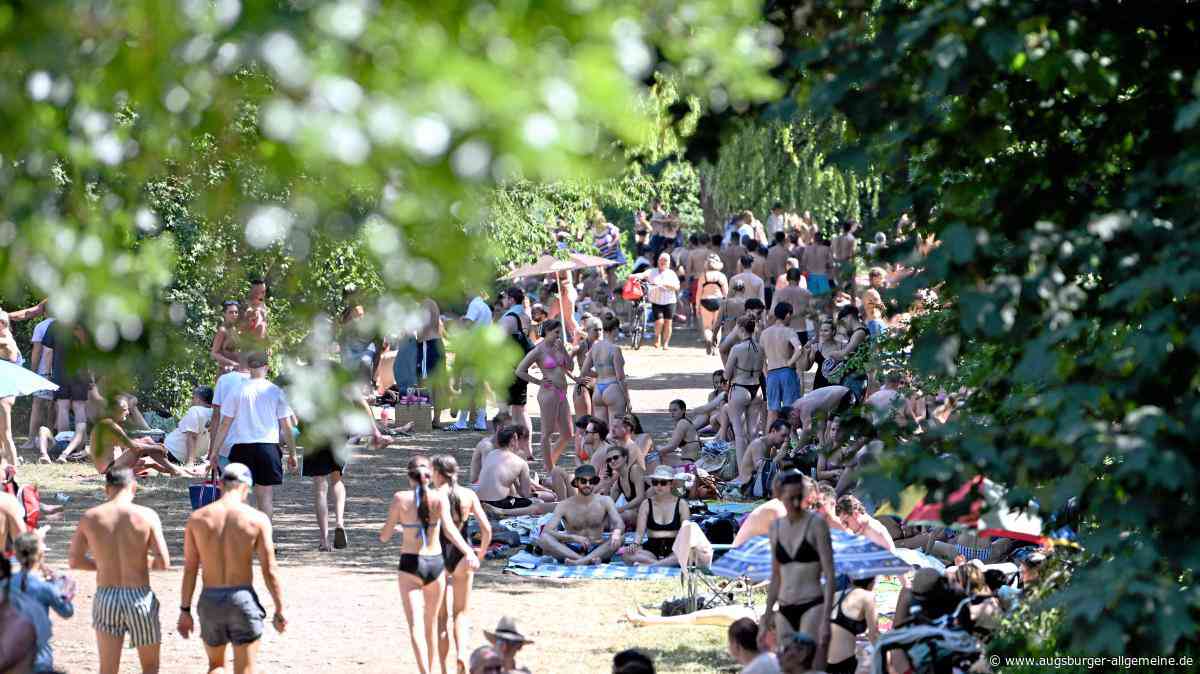 Volle Bäder, volle Notaufnahme: So setzt die Hitze Augsburg am Wochenende zu