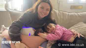 Mum's praise for at-home baby jaundice treatment