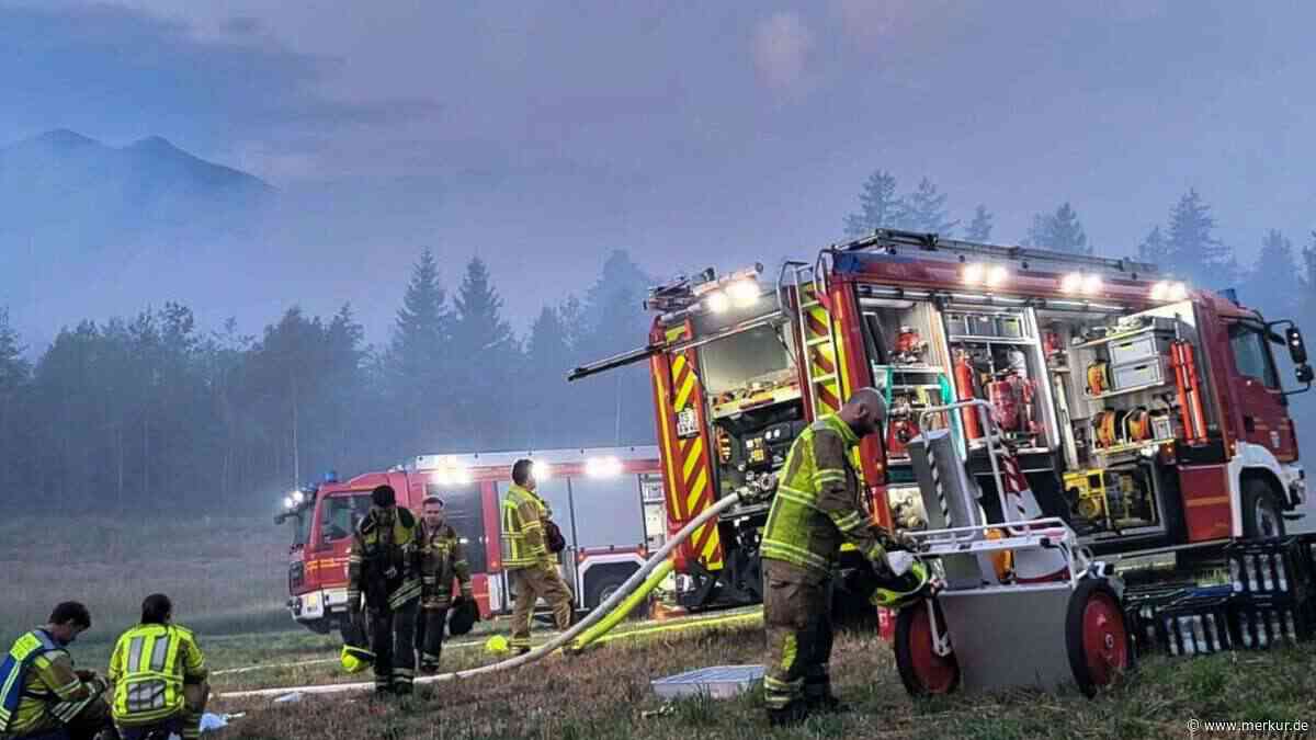 Waldbrand an A8: Autobahn am Morgen komplett gesperrt – Warnung an Bevölkerung