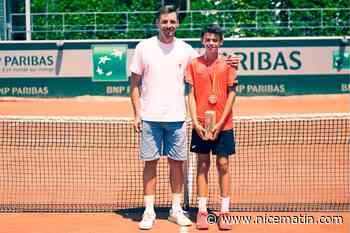 Le fils d’un ancien champion olympique niçois remporte les championnats de France des 11-12 ans de tennis