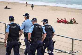 Attentat de Bondi Beach : un rescapé choqué par les fausses images générées par intelligence artificielle faisant croire à une mise en scène