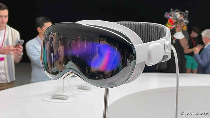 Apple Vision Pro & Smart Glasses Exec Reportedly Leaves for OpenAI Hardware Team