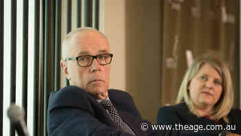 Former top judge sprays politicians and media for attacking judicial independence