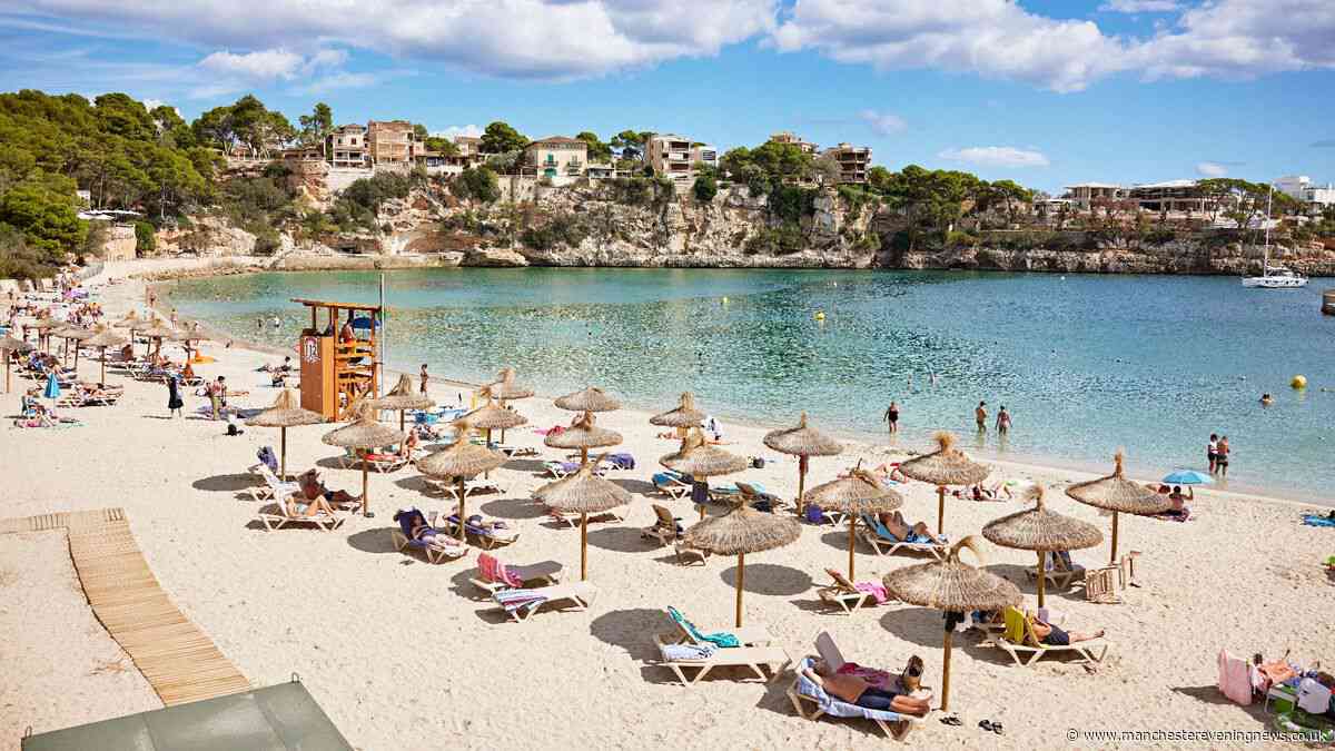 Holidaymakers issued travel scam warning ahead of summer break