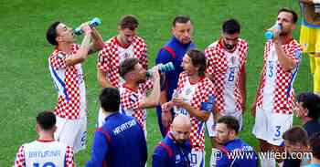 Everyone’s Mad at the World Cup’s New ‘Hydration Breaks’—Except Mr. Moneybags Over Here