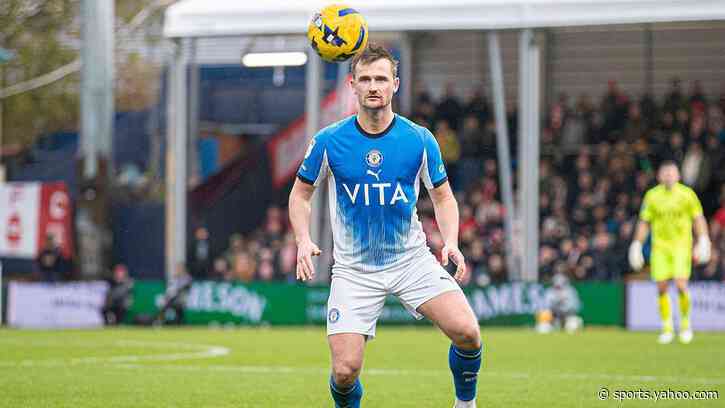 Bradford strengthen midfield with Connolly signing