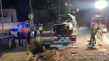Three Irish tourists killed in 'devastating' car crash in south of Spain