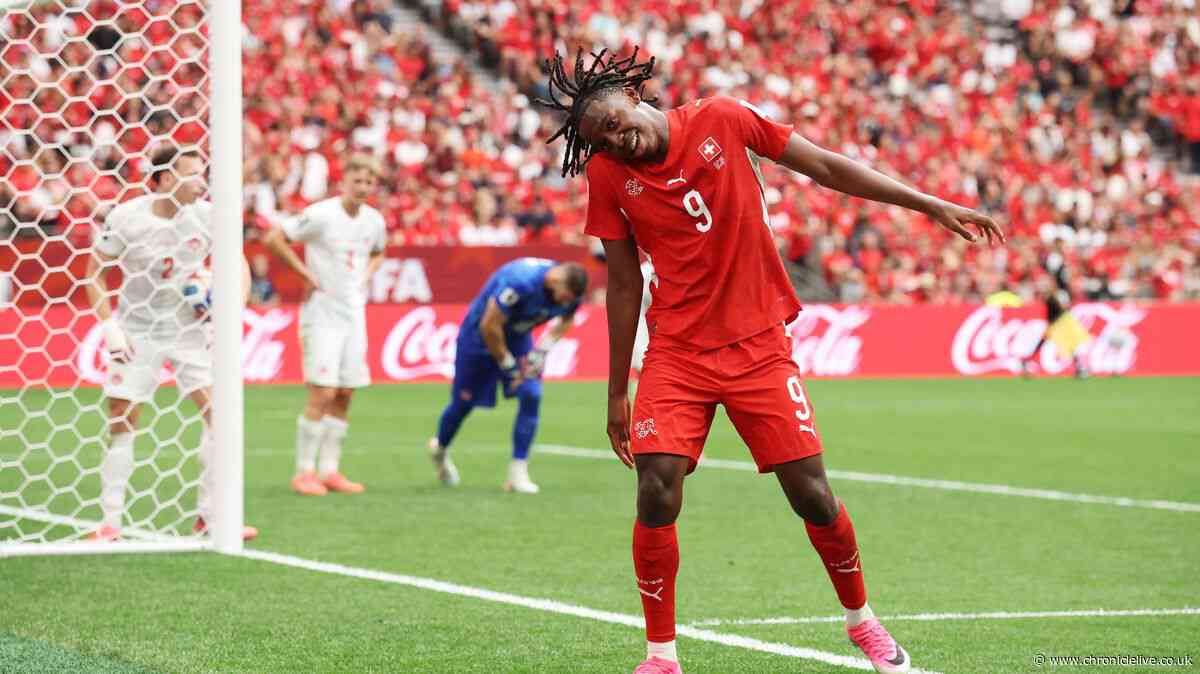 Johan Manzambi comments on his future should put Newcastle United on red alert amid £42m interest