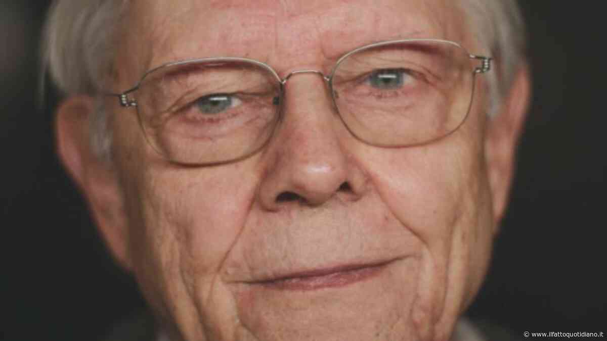 “Questi corpi sbattuti sui social, come pezzi di carne ansimanti, non sono la realtà. La sessualità è ben diversa ma i nostri ragazzi si fanno l’idea che possa essere quella cosa lì”: parla Milo Manara