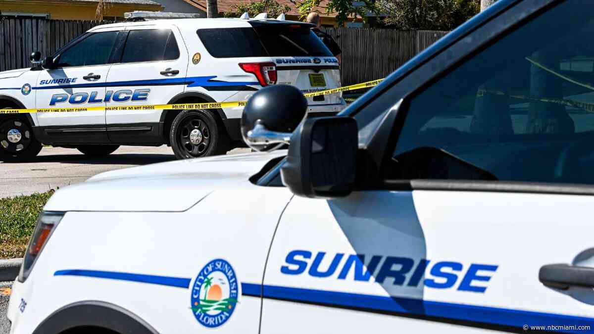 4-year-old hospitalized after near-drowning in Sunrise, police say