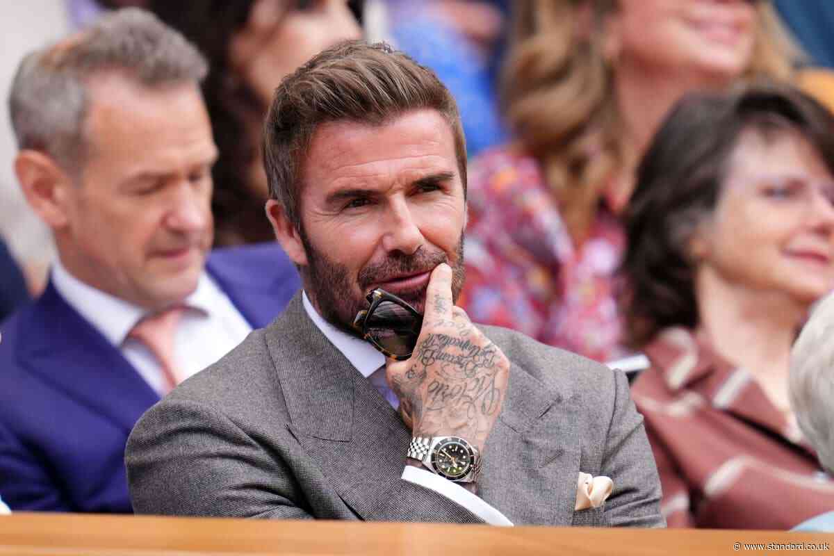 Wimbledon spectators enjoy champagne in sunshine as grand slam begins